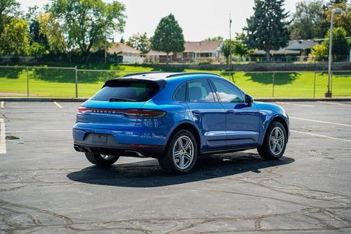 2021 Porsche Macan Base