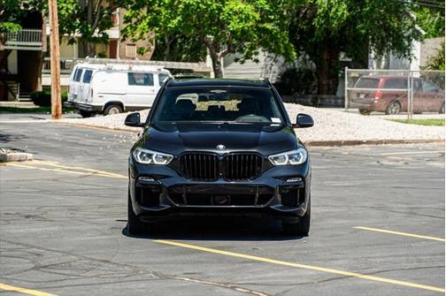 2020 BMW X5 M50i