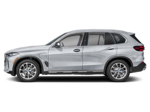 Mineral White Metallic 2024 BMW X5 PHEV xDrive50e