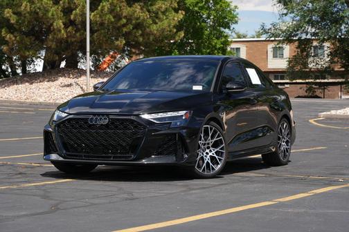 Mythos Black Metallic 2025 Audi RS 3 TFSI quattro S tronic
