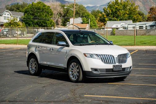 2015 Lincoln MKX Base