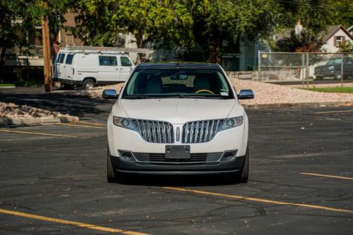 2015 Lincoln MKX Base