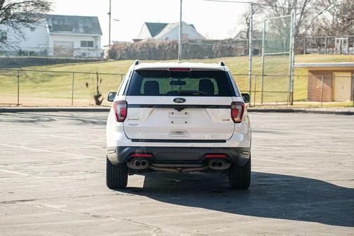 2018 Ford Explorer Sport