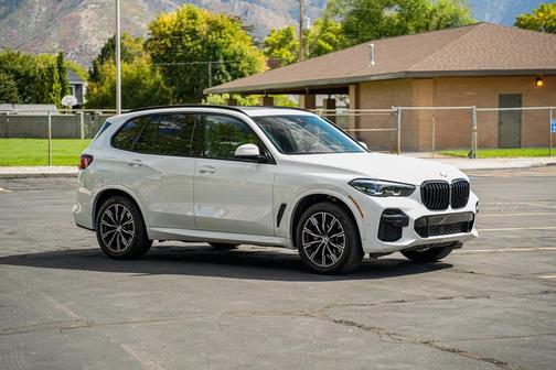 2023 BMW X5 xDrive40i