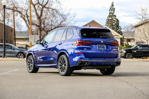 2026 BMW X5 M60i