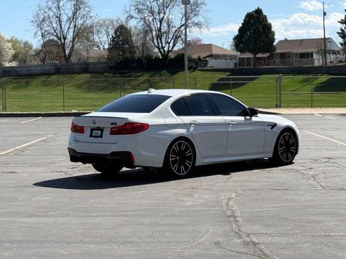 Alpine White 2019 BMW M5 Competition