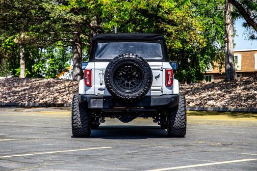 Oxford White 2022 Ford Bronco Outer Banks