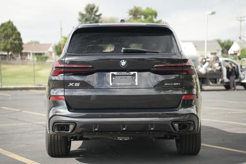 Black Sapphire Metallic 2026 BMW X5 xDrive40i