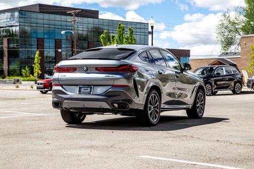 Skyscraper Grey Metallic 2026 BMW X6 xDrive40i