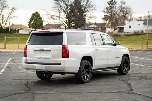 2017 Chevrolet Suburban LT