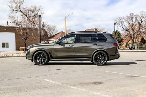 2026 BMW X7 M60i