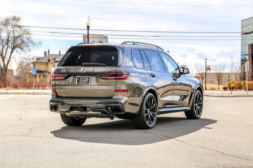 2026 BMW X7 M60i