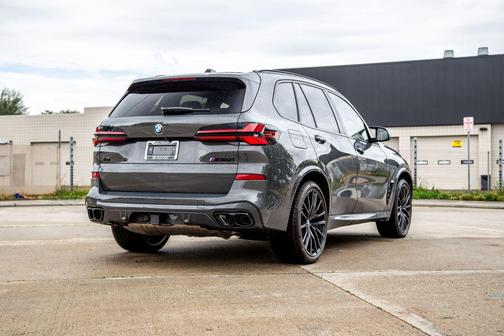 Dravit Grey Metallic 2026 BMW X5 M60i