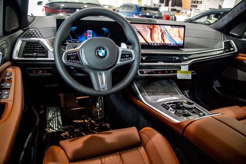 C4p 2027 BMW X7 xDrive40i
