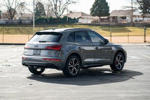 2025 Audi Q5 45 S line Prestige