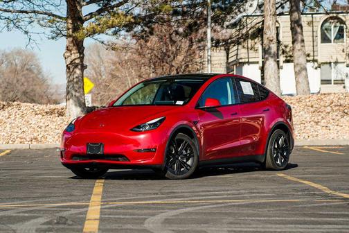 2023 Tesla Model Y Long Range Dual Motor All-Wheel Drive