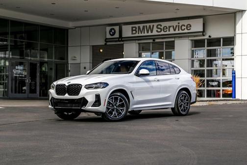 2025 BMW X4 xDrive30i
