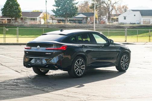 2022 BMW X4 M40i