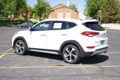 Dazzling White 2017 Hyundai TUCSON Limited
