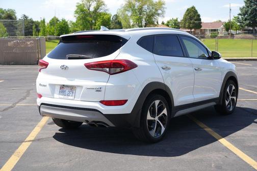 Dazzling White 2017 Hyundai TUCSON Limited