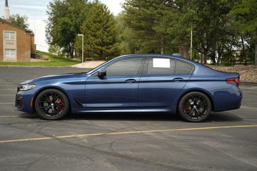 Phytonic Blue Metallic 2022 BMW M550 i Xdrive
