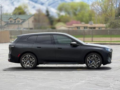 Dark Graphite Metallic 2023 BMW iX xDrive50