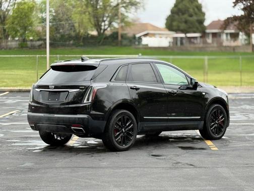 Stellar Black Metallic 2022 Cadillac XT5 Sport