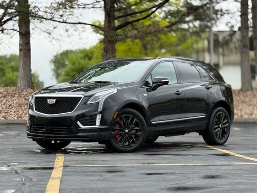 Stellar Black Metallic 2022 Cadillac XT5 Sport