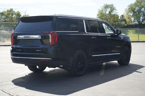 Onyx Black 2021 GMC Yukon XL SLT