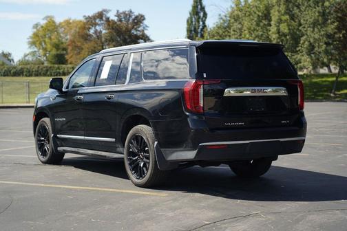 Onyx Black 2021 GMC Yukon XL SLT