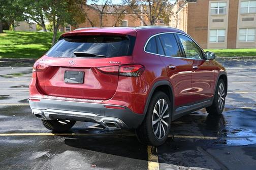 2021 Mercedes-Benz GLA 250 Base 4MATIC