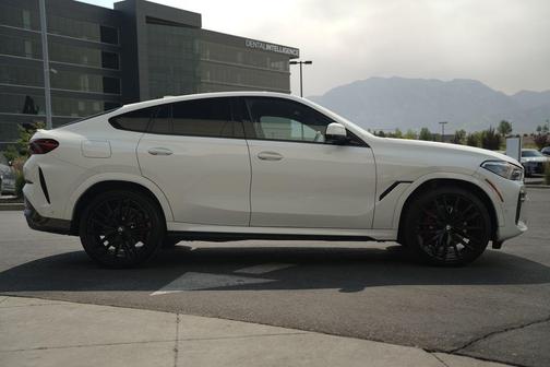 Alpine White 2021 BMW X6 xDrive40i