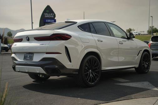 Alpine White 2021 BMW X6 xDrive40i