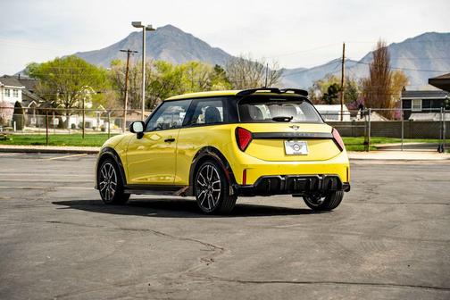 Sunny Side Yellow 2026 MINI Hardtop Cooper S