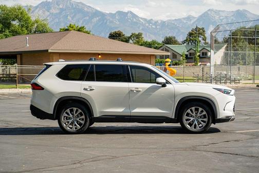 2024 Toyota Grand Highlander Limited