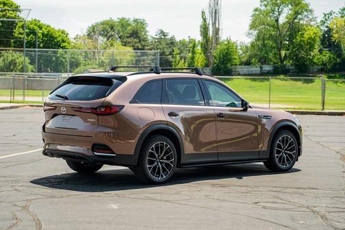 2025 Mazda CX-70 PHEV Premium Plus Package