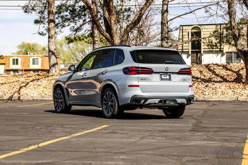 Grey 2026 BMW X5 xDrive40i