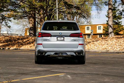 Grey 2026 BMW X5 xDrive40i