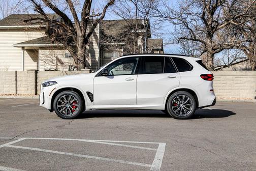 2026 BMW X5 M60i