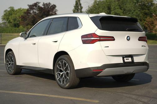 Alpine White 2026 BMW X3 30 xDrive