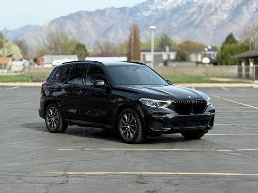 Black Sapphire Metallic 2023 BMW X5 PHEV xDrive45e
