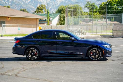 2023 BMW M340 i xDrive