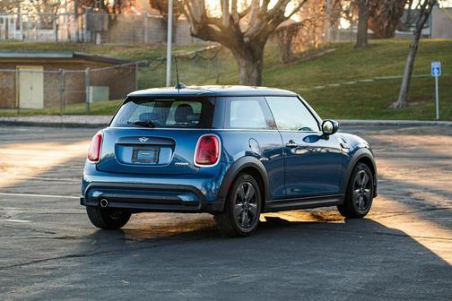 2023 MINI Hardtop Cooper