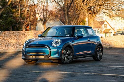 2023 MINI Hardtop Cooper