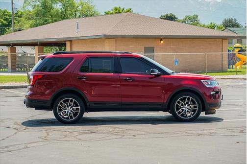2018 Ford Explorer Sport