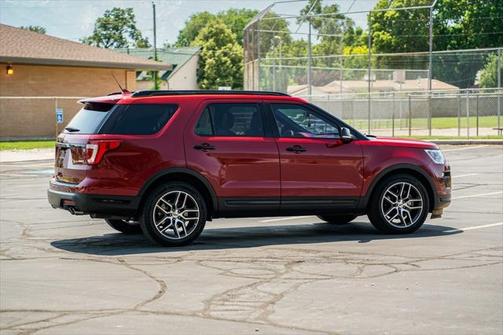 2018 Ford Explorer Sport