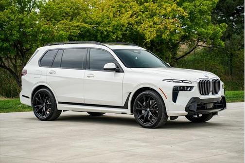 2024 BMW X7 xDrive40i