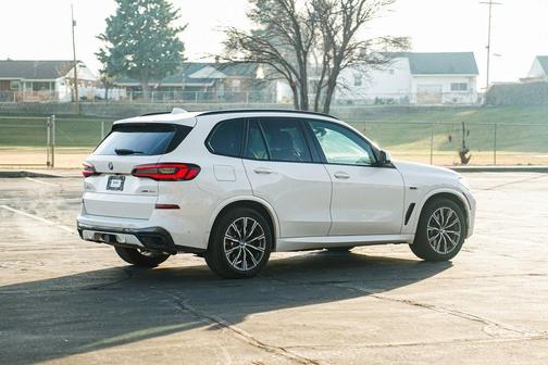 2022 BMW X5 PHEV xDrive45e