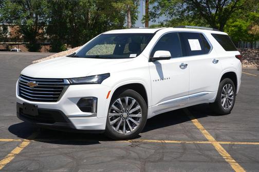 Summit White 2023 Chevrolet Traverse Premier