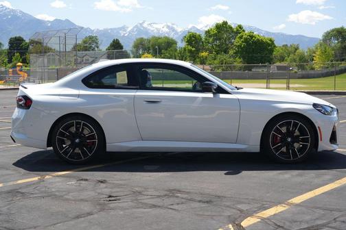 White Metallic 2026 BMW M240 i xDrive
